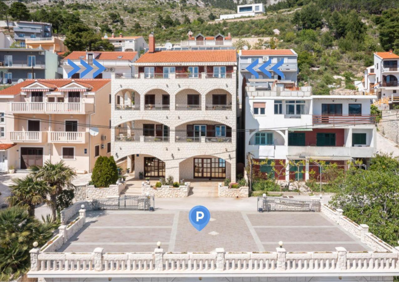 Beachfront Xxl - 2 Apartments Together - Lokva Rogoznica Esterno foto