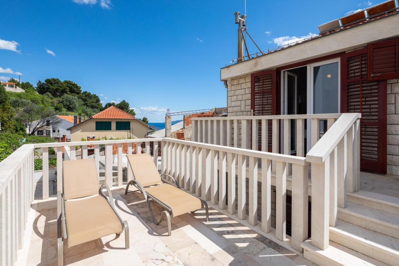 Beachfront Xxl - 2 Apartments Together - Lokva Rogoznica Esterno foto