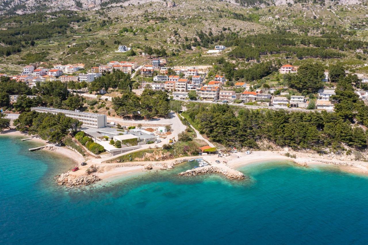 Beachfront Xxl - 2 Apartments Together - Lokva Rogoznica Esterno foto